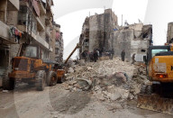 NEWS - Erdbeben Türkei-Syrien: Zerstörte Bauten unter Schnee