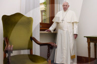 NEWS - 10 Jahre Papst Franziskus - Aufnahmen in der Residenz Santa Marta (2015) - Vatikan
