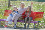 PEOPLE -  Michelle Hunziker und ihre Töchter geniessen einen Tag im Park in Mailand

