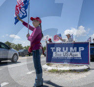 NEWS - USA: Trump-AnhÃ¤nger in Mar-a-Lago
