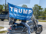 NEWS - USA: Trump-AnhÃ¤nger in Mar-a-Lago