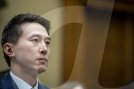 NEWS - Im Kreuzverhör: TikTok CEO Shou Chew vor dem Untersuchungsausschuss in Washington