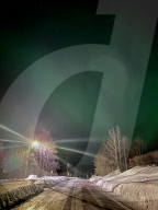 FEATURE - Nordlichter im Dorf Abisko am schwedischen Polarkreis