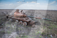 NEWS - Ukraine-Krieg: Russischer Panzer, zerstört in der Schlacht von Izyum