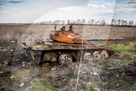 NEWS - Ukraine-Krieg: Russischer Panzer, zerstört in der Schlacht von Izyum