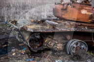 NEWS - Ukraine-Krieg: Russischer Panzer, zerstört in der Schlacht von Izyum