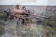 NEWS - Ukraine-Krieg: Russischer Panzer, zerstört in der Schlacht von Izyum
