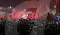 FUSSBALL - Napoli ist italienischer Meister: Fans feiern den Titel in Neapel