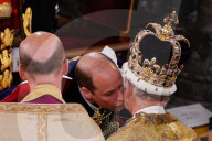 ROYALS - Kroenung von King Charles: King Charles erhält die St. Edward's Crown 