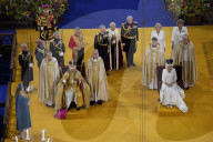 ROYALS - Kroenung von King Charles: King Charles erhält die St. Edward's Crown 