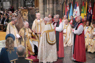 ROYALS - Kroenung von King Charles: King Charles erhält die St. Edward's Crown 