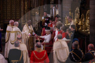 ROYALS - Kroenung von King Charles: King Charles erhält die St. Edward's Crown 