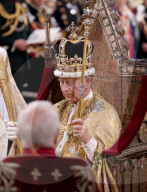 ROYALS - Kroenung von King Charles: King Charles erhält die St. Edward's Crown 