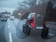 New city car can shrink to fit into tight parking spaces