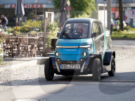 New city car can shrink to fit into tight parking spaces