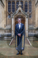 Oxford University's new vice-chancellor Irene Tracey to investigate staff pay and conditions
