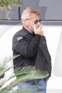 Cannes 2023 - Sean Penn in der Raucherecke
