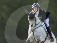 Zara Tindall reitet bei den Tweseldown Horse Trials