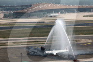 NEWS - Made in China: Erster kommerizeller Flug des Flugzeugtyps C919 vom Flughafen Shanghai