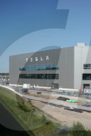 NEWS - Ein Jahr nach dem Produktionsstart: Die Tesla Gigafactory im brandenburgischen Grünheide
