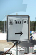 NEWS - Ein Jahr nach dem Produktionsstart: Die Tesla Gigafactory im brandenburgischen Grünheide