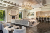 PEOPLE - Das neue Haus von Ben Affleck und Jennifer Lopez  in Beverly Hills hat 12 Schlafzimmer und 24 Bäder