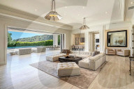PEOPLE - Das neue Haus von Ben Affleck und Jennifer Lopez  in Beverly Hills hat 12 Schlafzimmer und 24 Bäder