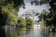 Thousands flee homes as collapse of dam is blamed on Russian forces