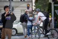 NEWS - Die Letzte Generation blockiert die Dachauer Straße in München