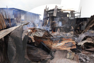 NEWS - Kenia: Feuer vernichtet Toi-Markt in Nairobi