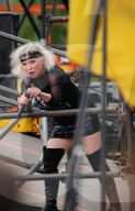 PEOPLE - Debbie Harry tritt mit "Blondie" tritt beim Glastonbury Festival auf