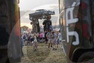 Streakers, heat seekers and all-star surprises: Saturday at Glastonbury 2023