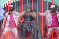 Streakers, heat seekers and all-star surprises: Saturday at Glastonbury 2023
