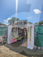 Streakers, heat seekers and all-star surprises: Saturday at Glastonbury 2023