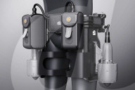 Hands-free underwater thrusters to propel scuba divers.                          