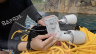 Hands-free underwater thrusters to propel scuba divers.                          