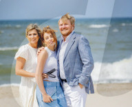 ROYALS - Fototermin mit König Willem-Alexander und Königin Maxima , Prinzessin Amalia, Prinzessin Alexia und Prinzessin Ariane