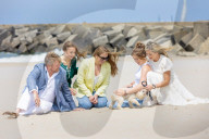 ROYALS - Fototermin mit König Willem-Alexander und Königin Maxima , Prinzessin Amalia, Prinzessin Alexia und Prinzessin Ariane