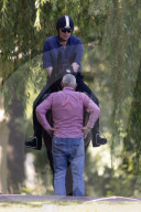 ROYALS -  Prinz Andrew beim Ausritt durch den Park von Schloss Windsor