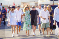 Sylvester Stallone et sa femme Jennifer Flavin se promenent sur le port de St Tropez
