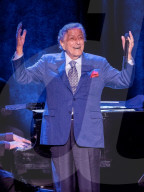 PEOPLE - Tony Bennett ist im Alter von 96 Jahren gestorben: Konzert 2019 in Florida