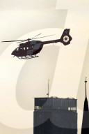 cNEWS - Sxhweiz: Reger Betrieb der Helikopter der REGA beim Inselspital in Bern an Wochenenden
