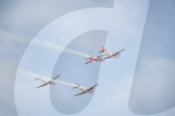 NEWS -  Die Schweizer PC-7-Kunstflugstaffel am Himmel beim Finale der Swiss Open Gstaad
