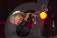 dukas 158531698 dal
