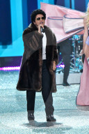 Bruno Mars performs Victoria's Secret Fashion Show 