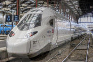 NEWS - Der neue TGV-M vor Testfahrten auf der klassischen Strecke zwischen Paris und Melun