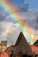 FEATURE - Regenbogen am Himmel über der Hauptstadt Bern