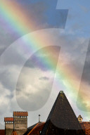 FEATURE - Regenbogen am Himmel über der Hauptstadt Bern
