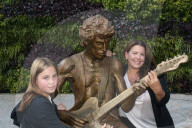 Rolling Stones Mick Jagger and Keith Richards get statues in their home town