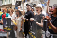 PEOPLE - Promis beim SAG-AFTRA-Streik in New York